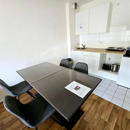 Apartment Efde Monteurwohnungen *